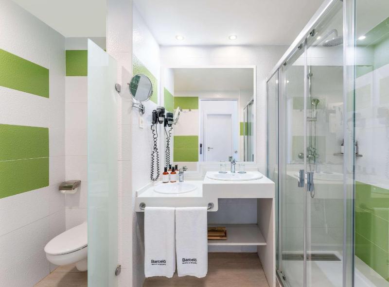 Family Suite (2 Adults + 3 Children) image 3