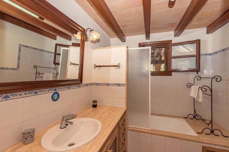 Villa Camp del Bosch by Sealand Villas - image 37