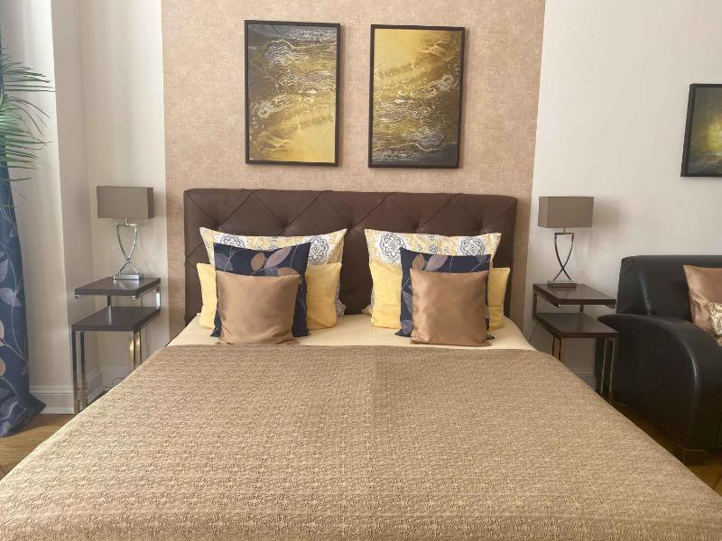 Modern Room image 1