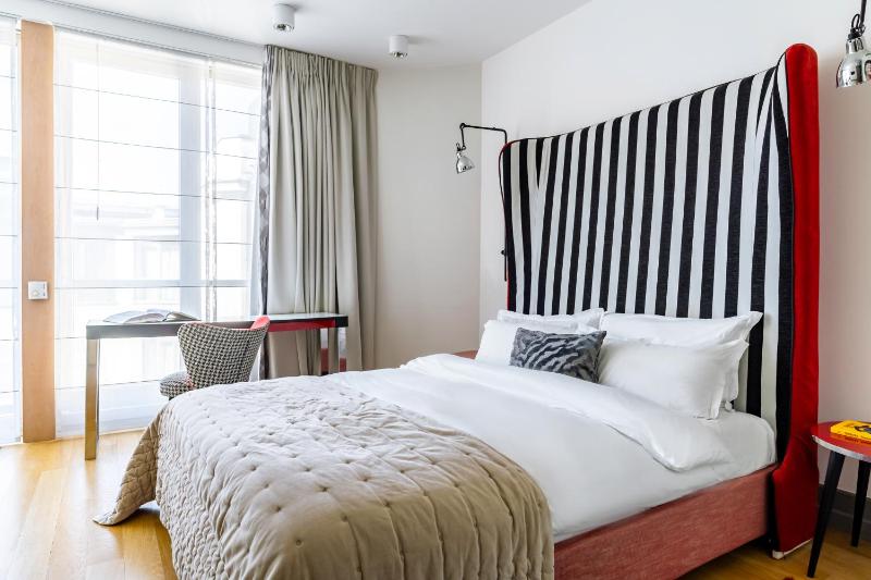 Classic Double Room image 1