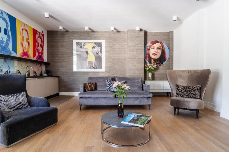 Superior Suite image 1