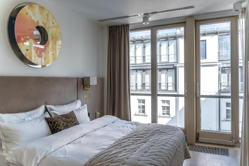 Superior Suite image 3