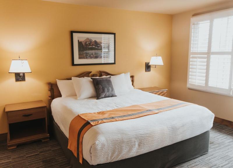King Room image 1