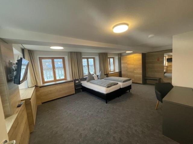 Double or Twin Room - Disability Access image 1