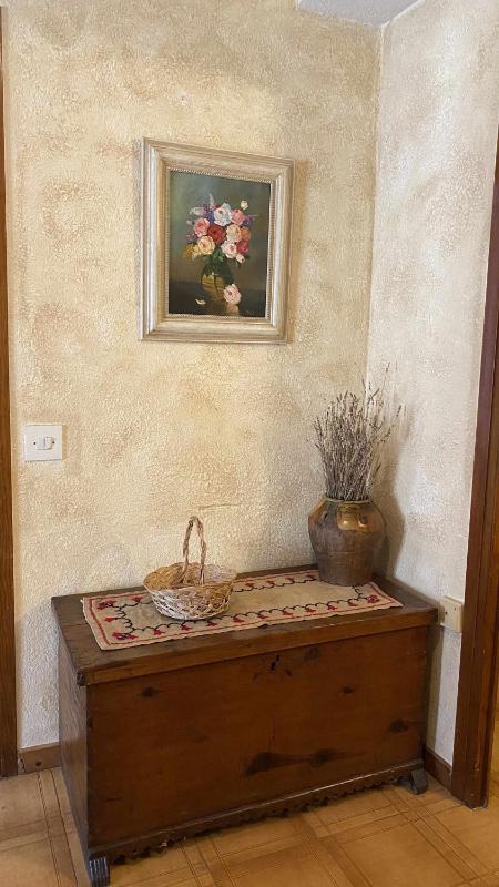 Five-Bedroom House image 3