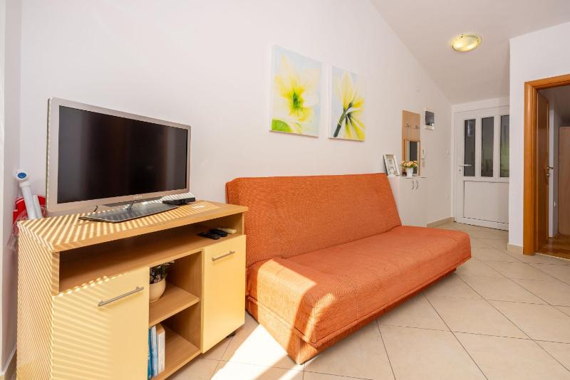 Apartments Petak - image 35