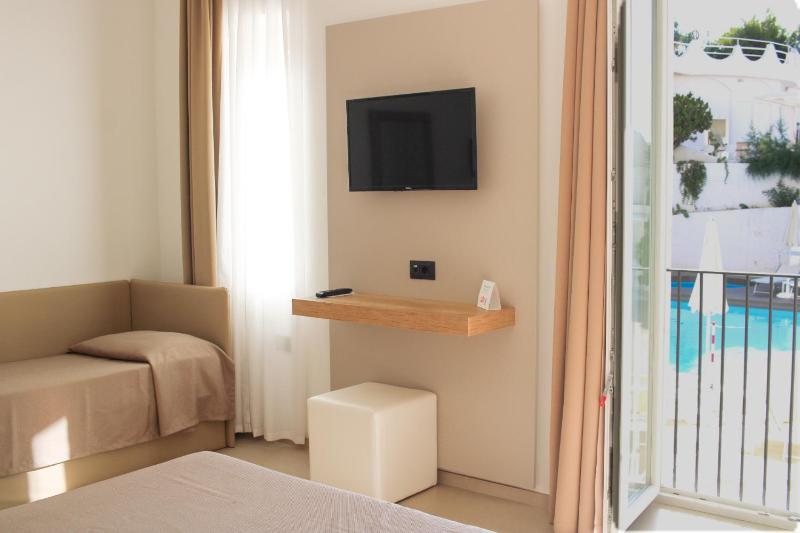 Triple Room image 3