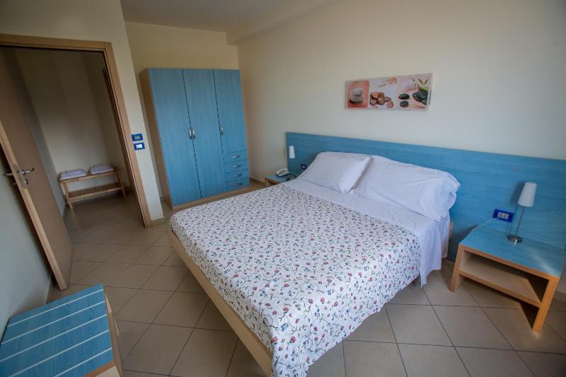One-Bedroom Apartment (4 Adults) - Annex image 1