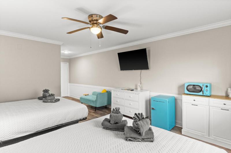 Standard Quadruple Room image 4