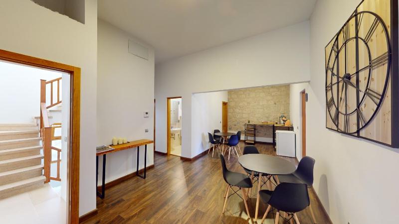 Triana Rooms EH - image 23