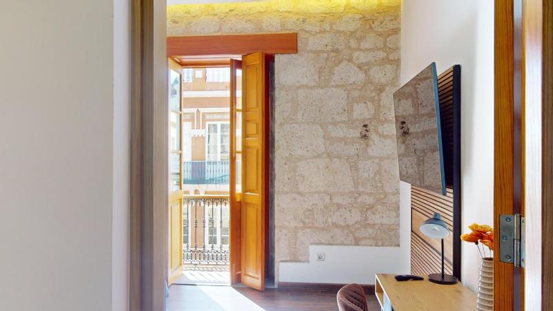 Triana Rooms EH - image 8