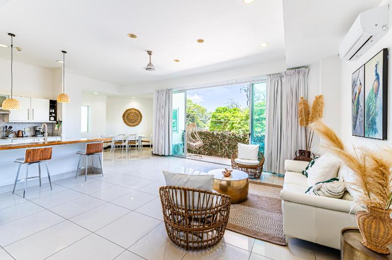Sea La Vie Suites - By The Beach Images