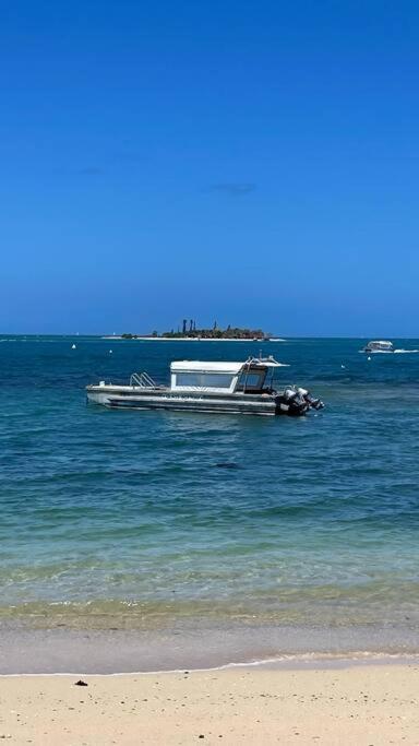 F1 standing vue mer Anse Vata - image 14