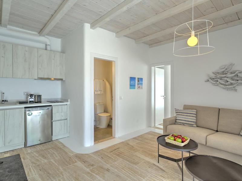 Family Suite with Large Terrace image 3