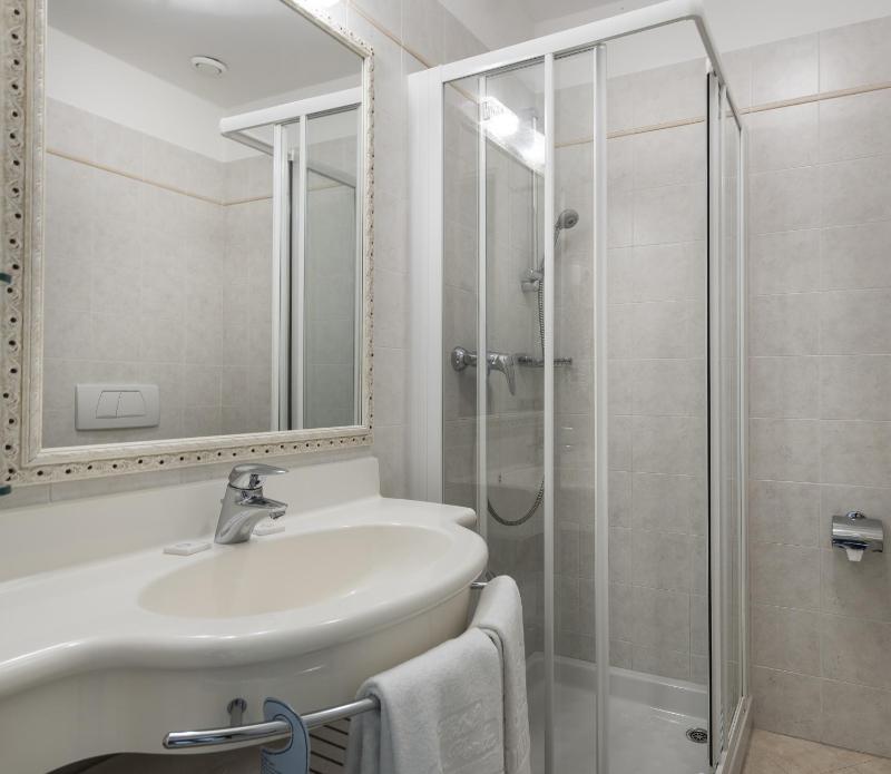 Double Room with Terrace and Garden View image 1