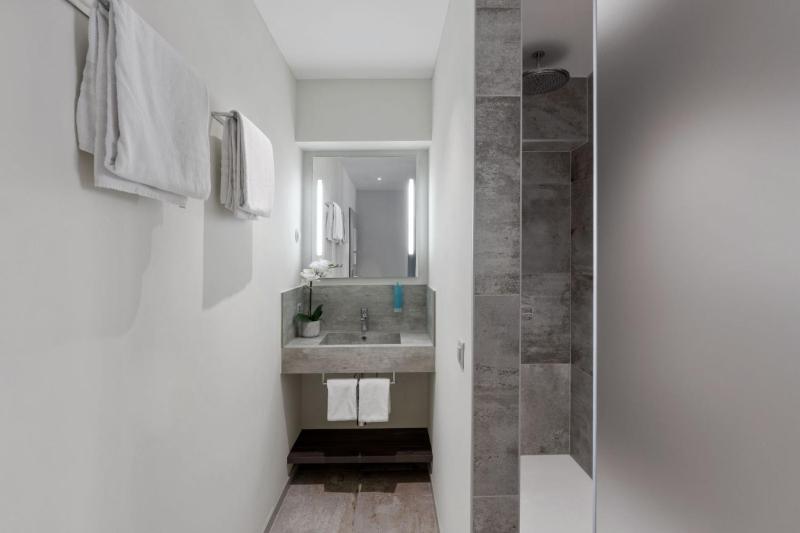 Suite image 2