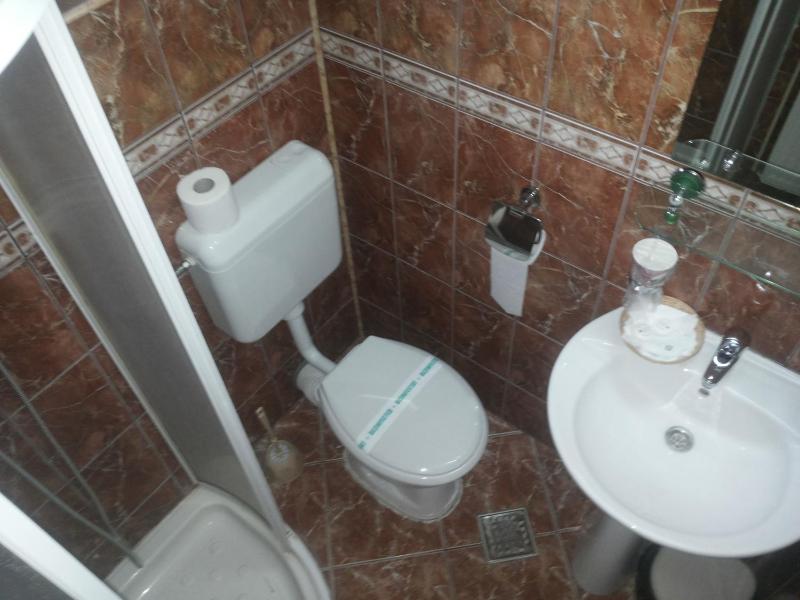 Double Room with Balcony image 3