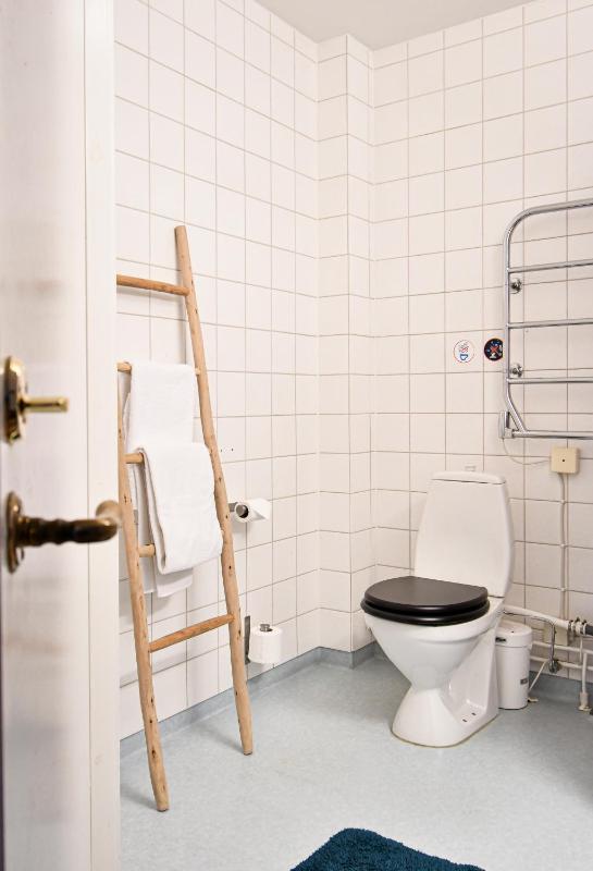 Three-Bedroom Apartment with Sea View image 1