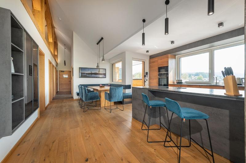 Superior Three-Bedroom Apartment with Sauna image 1