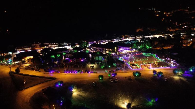 Deluxe Suite image 3