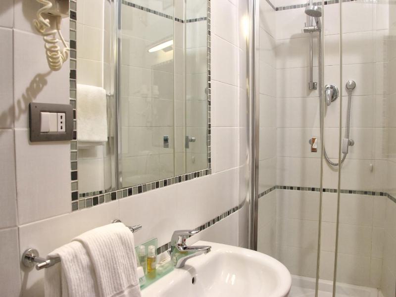 Triple Room image 4