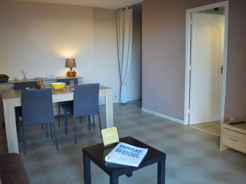 Studio mezzanine 4 couchages à Cavalaire avec terrasse ascenseur lave-vaisselle et lave-linge - FR-1-226B-27 - image 12