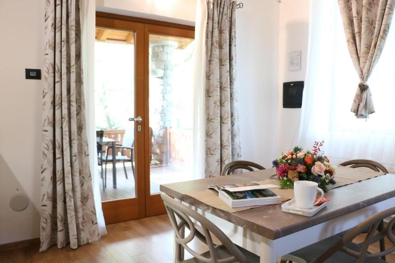 Two-Bedroom Chalet image 4