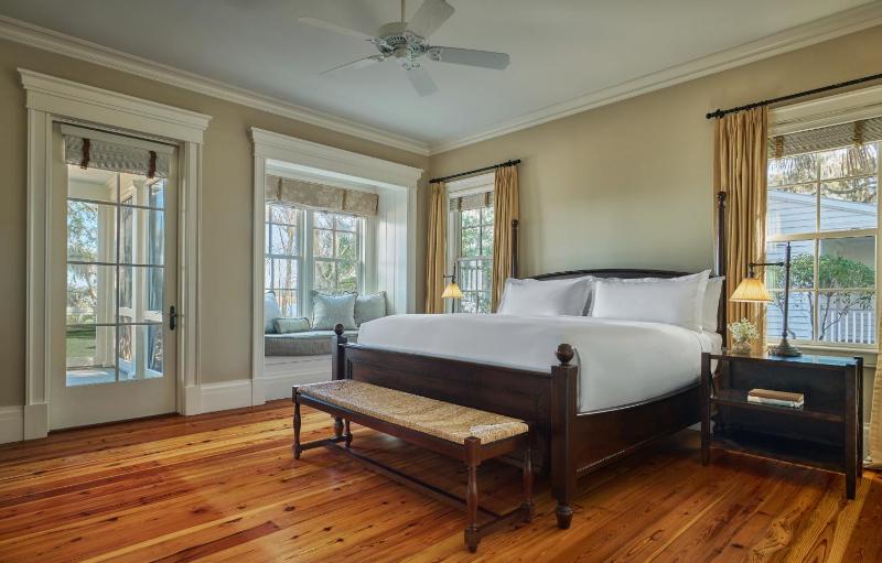 Suite with River View image 4