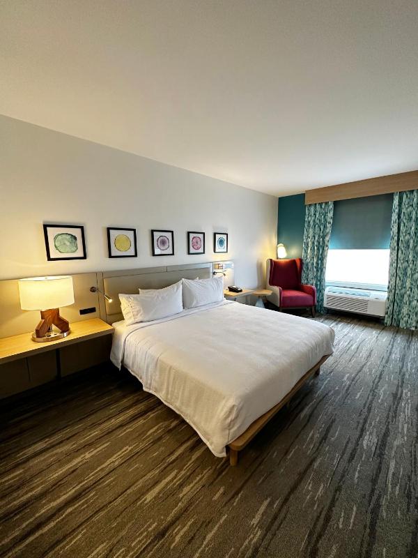 King Room image 2