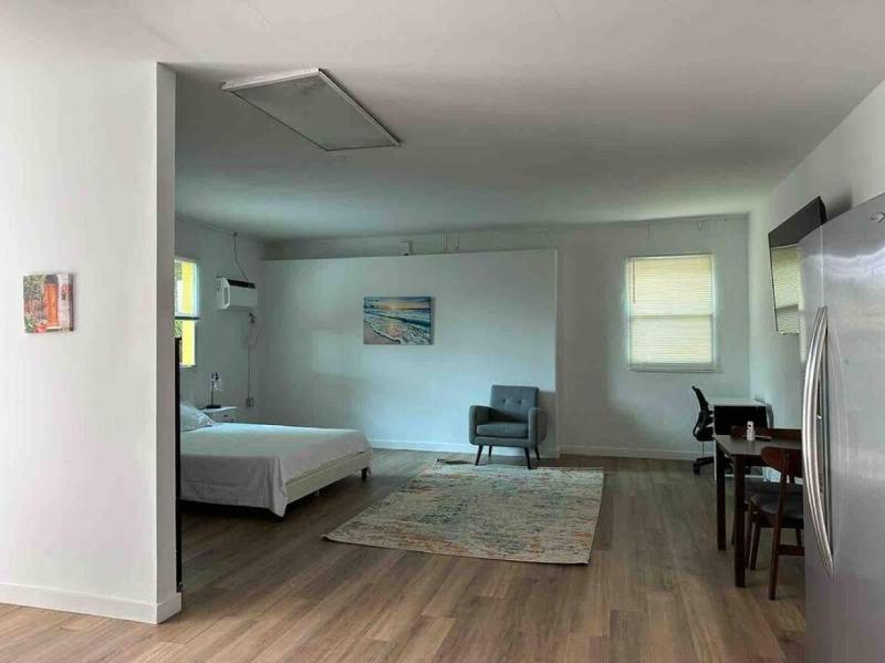 Stylish StudioBrickellLittle Havana-ItalianPlaza - image 6