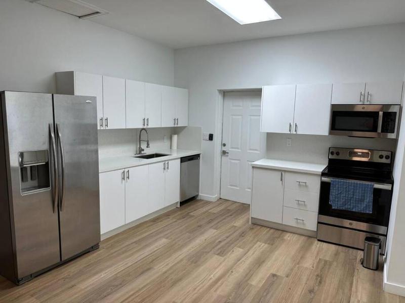 Stylish StudioBrickellLittle Havana-ItalianPlaza - image 5