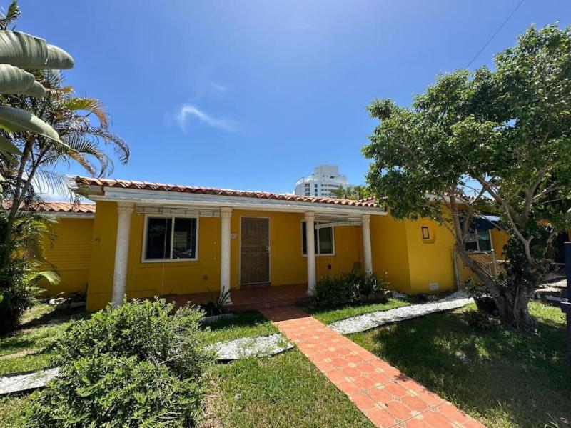 Stylish StudioBrickellLittle Havana-ItalianPlaza - image 13