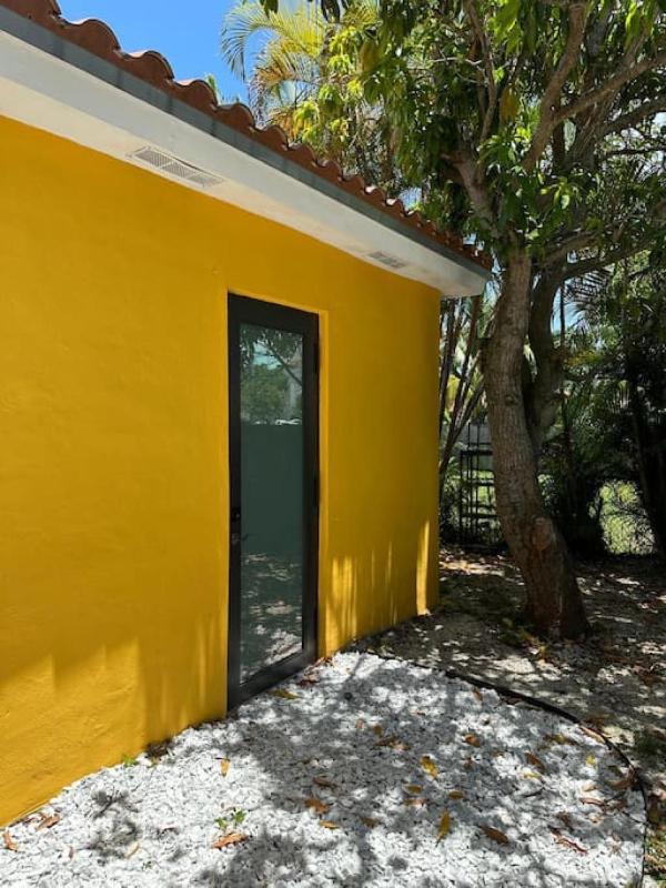Stylish StudioBrickellLittle Havana-ItalianPlaza - image 9