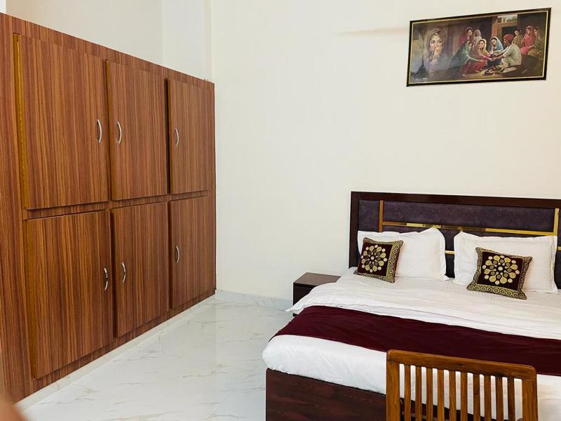 Zora Park Luxury Rooms - image 1