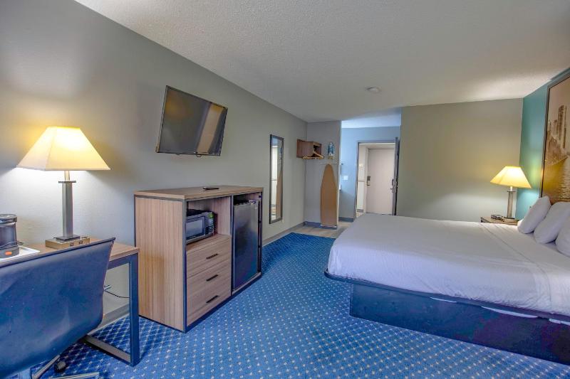 Business King Room - Non-Smoking image 4