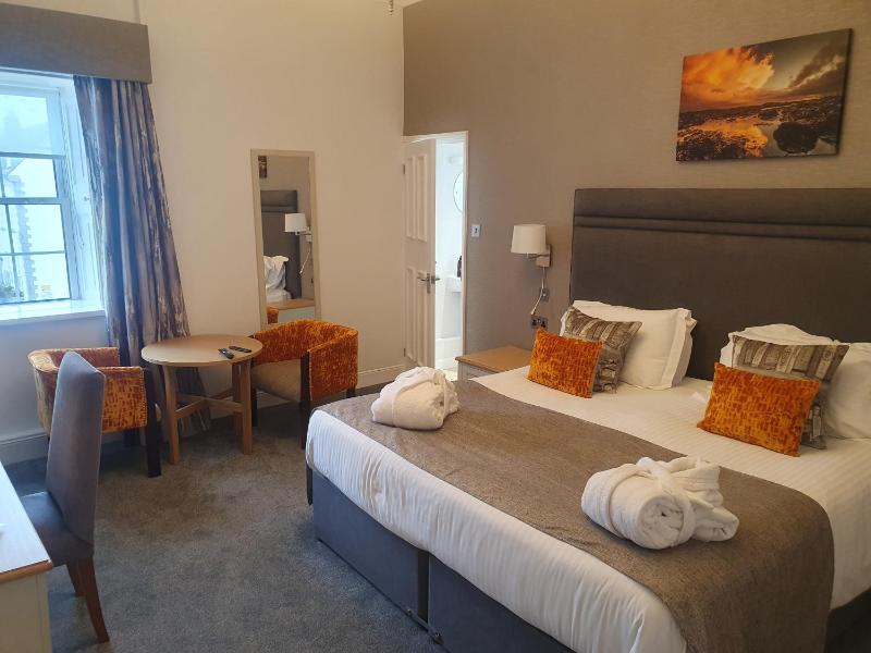 Executive King Room image 3