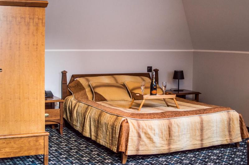Deluxe Double Room image 2