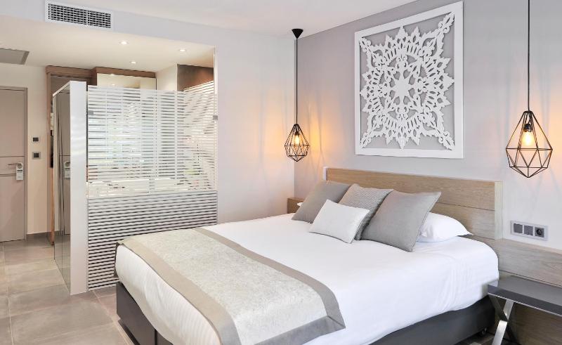 First Double Room image 1