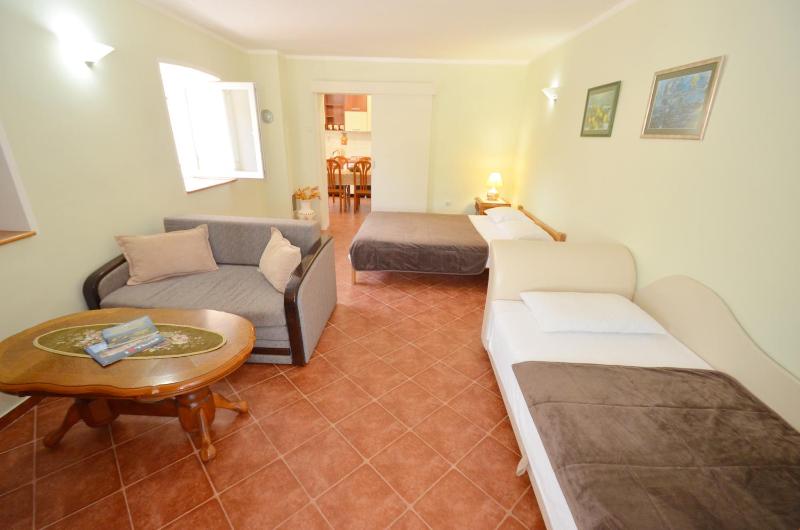 Villa - Beach Front image 4