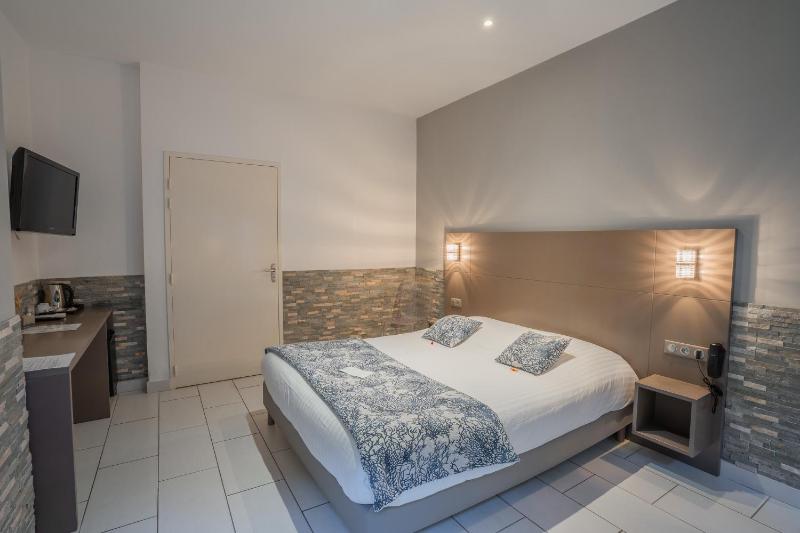Double Room - Disability Access image 3