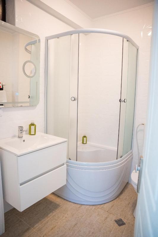 Apartment image 3