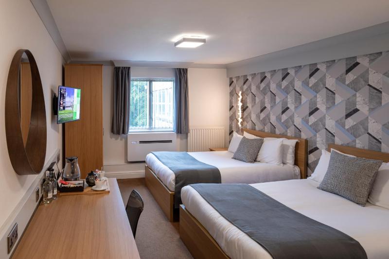 Premium Family Room with Two Double Beds image 3