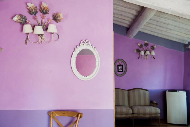 Deluxe Room image 2
