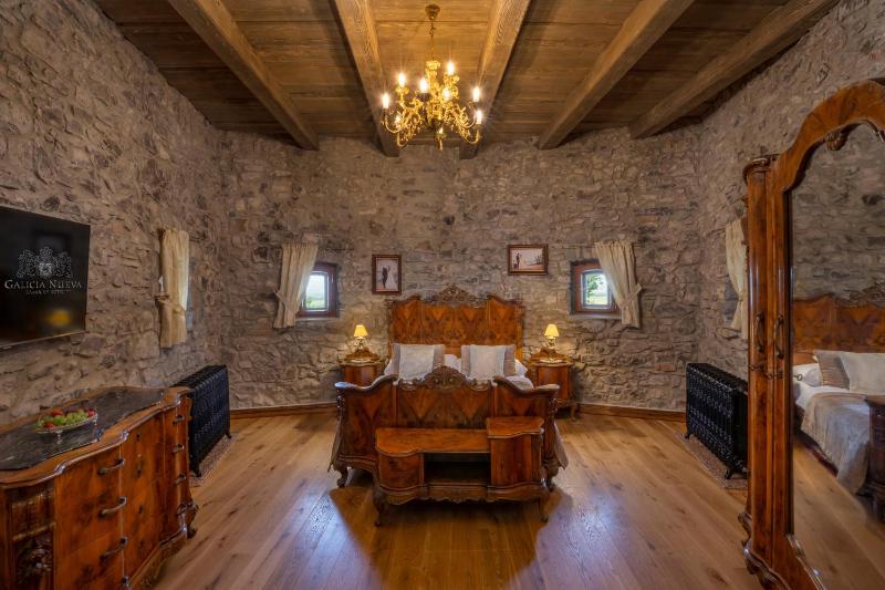 Castle Apartment image 1