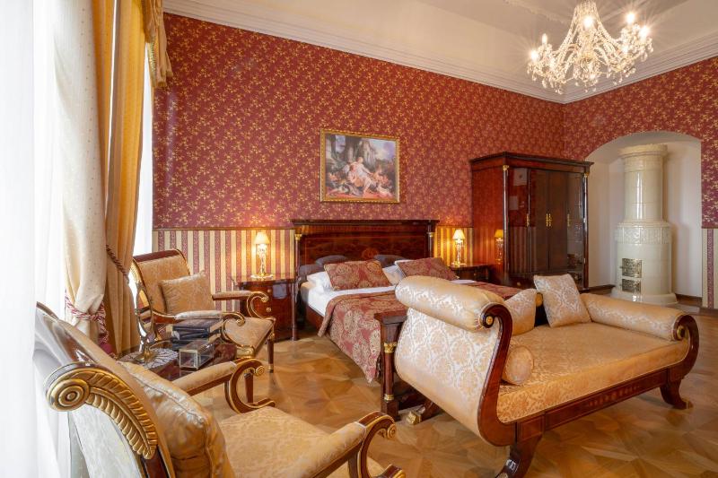Deluxe Double Room image 3
