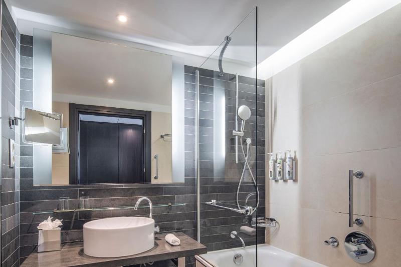 Superior Room image 4