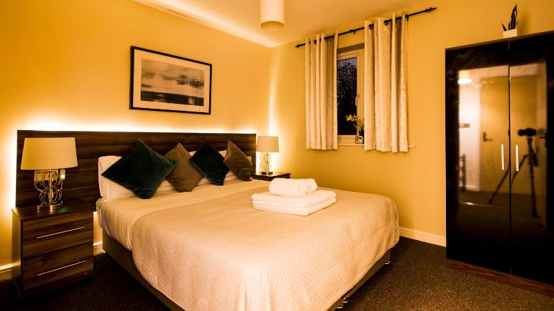 SOUTHAMPTON Central Apartments - Wise Stays - image 8