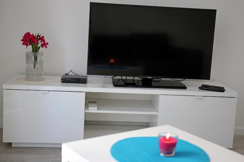Apartment with Sea View image 2