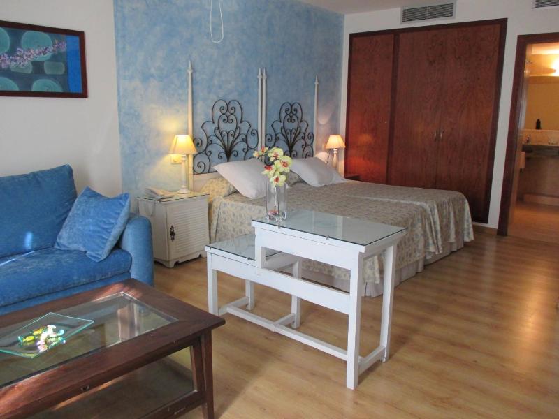 Junior Suite with Lounge image 1