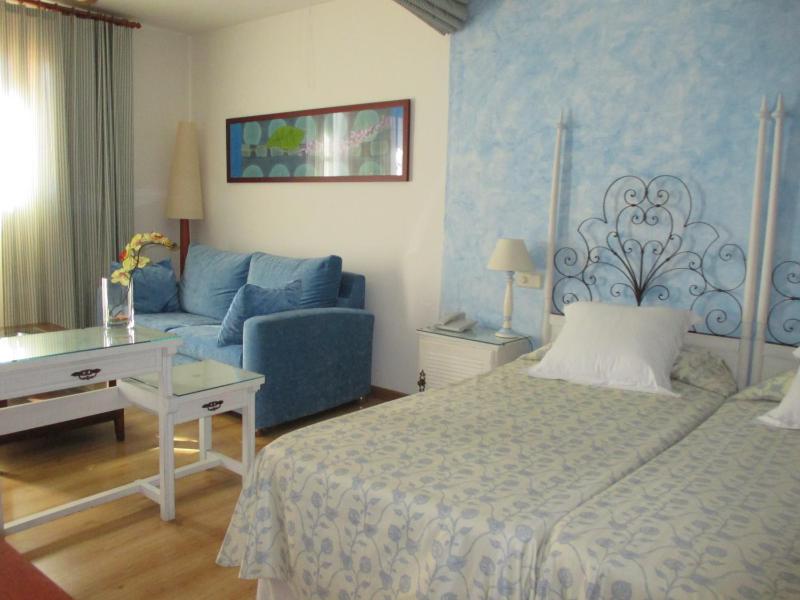 Junior Suite with Lounge image 3